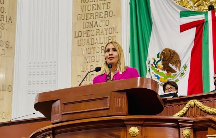 Ana Buendía