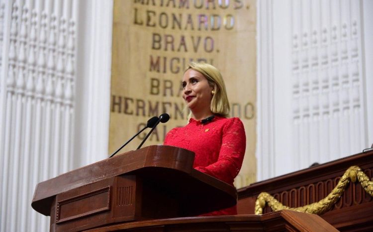 Ana Buendía