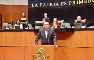 Rubén Moreira V