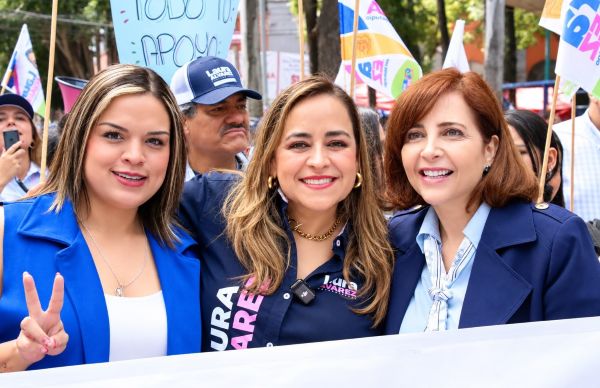Laura Álvarez y Gaby Salido