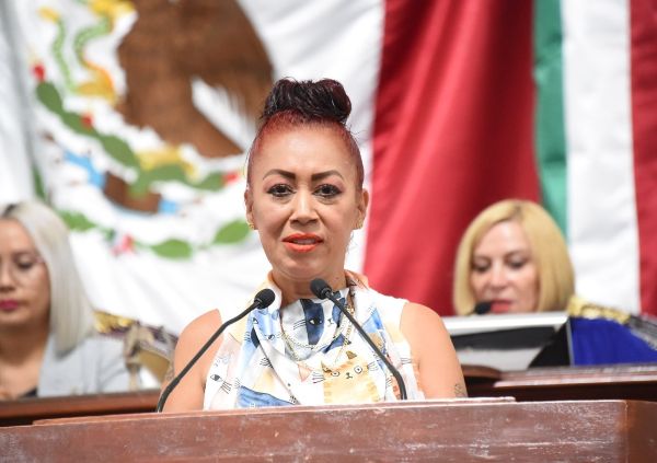 Rebeca Peralta León
